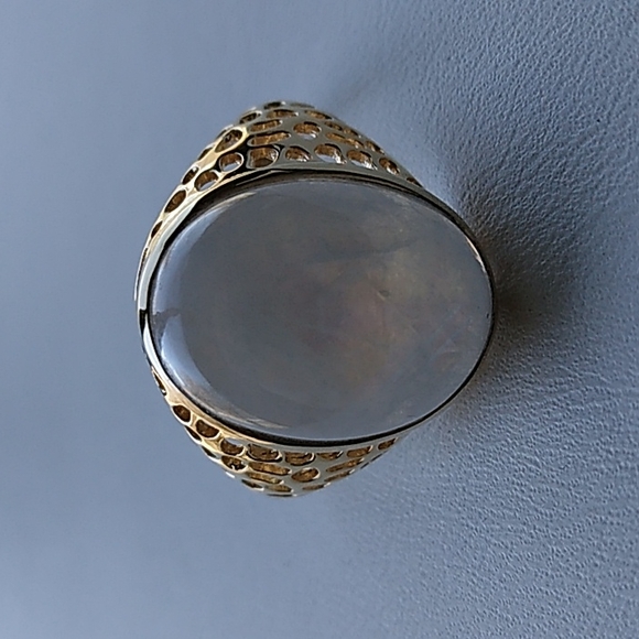 YG Moonstone Ring - Picture 7 of 9